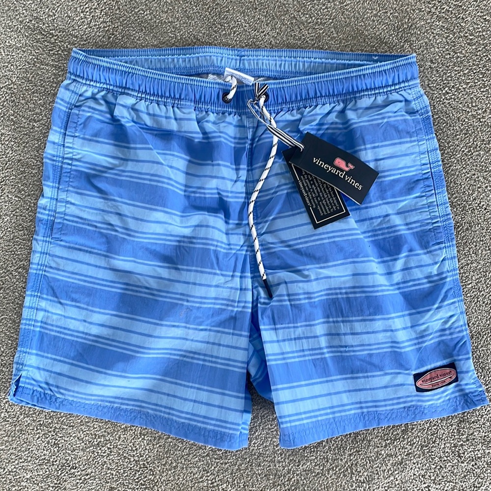 BRAND NEW Vineyard Vines Swim Trunks